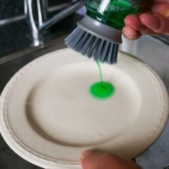 In Round Afwasborstel Met Zeepdispenser / Zeepreservoir – Inclusief Houder – Grijs – Afwas Borstel – Zeep Handborstel – Doseerpomp – Afwasmiddel Dispenser – Navulbaar -Schone Winkel 1200x1200 1341