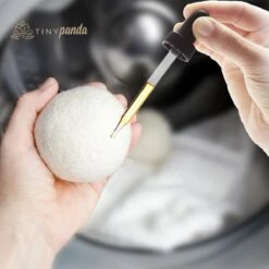 Merkloos Droger Ballen XL 8 Stuks – Zero Waste Dryer Balls - Duurzaam – Wasverzachter – Herbruikbare Drogerballen – Droogt De Was Sneller – Tiny Panda -Schone Winkel 1200x1200 750
