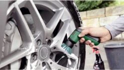 Bosch Universal Brush - Snoerloze Reiningsborstel -Schone Winkel 1200x681 5