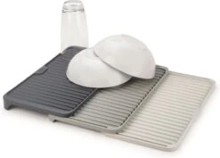 Joseph Joseph - Tier - Afdruipmat - Uitschuifbaar - Grijs -Schone Winkel 1200x862 1