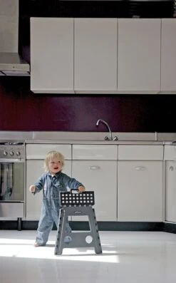 PUHLMANN - Inklapbare Kruk, JAMES, Plastic, Grijs, 40 Cm Hoog, Max 90 Kilo 9 PUHLMANN - Inklapbare Kruk, JAMES, Plastic, Grijs, 40 Cm Hoog, Max 90 Kilo -Schone Winkel 746x1200 2