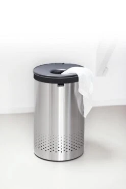 Brabantia Wasmand - 60 L - Matt Steel Met Kunststof Deksel -Schone Winkel 799x1200 11