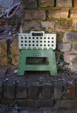 PUHLMANN - Inklapbare Kruk, JAMES, Plastic, Groen, 22 Cm Hoog, Max 100kilo 11 PUHLMANN - Inklapbare Kruk, JAMES, Plastic, Groen, 22 Cm Hoog, Max 100kilo -Schone Winkel 819x1200